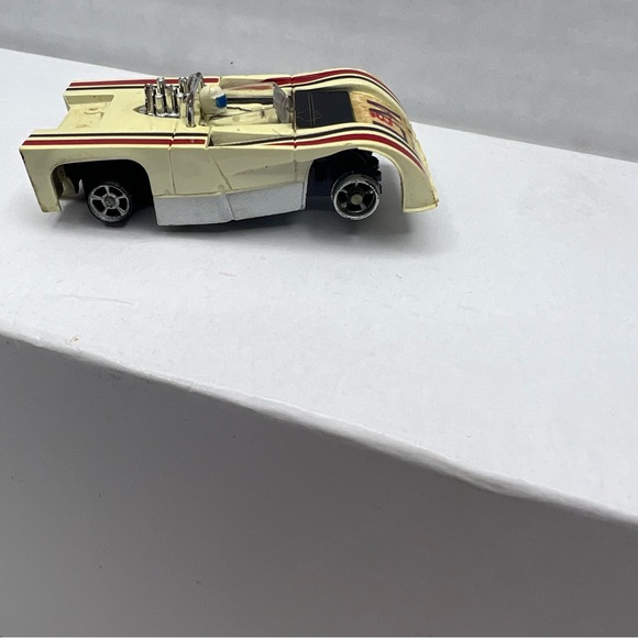 Vintage Aurora Lola T 260 Can Am 1977 Slot Car  Magna Traction Chassis. - Picture 4 of 5